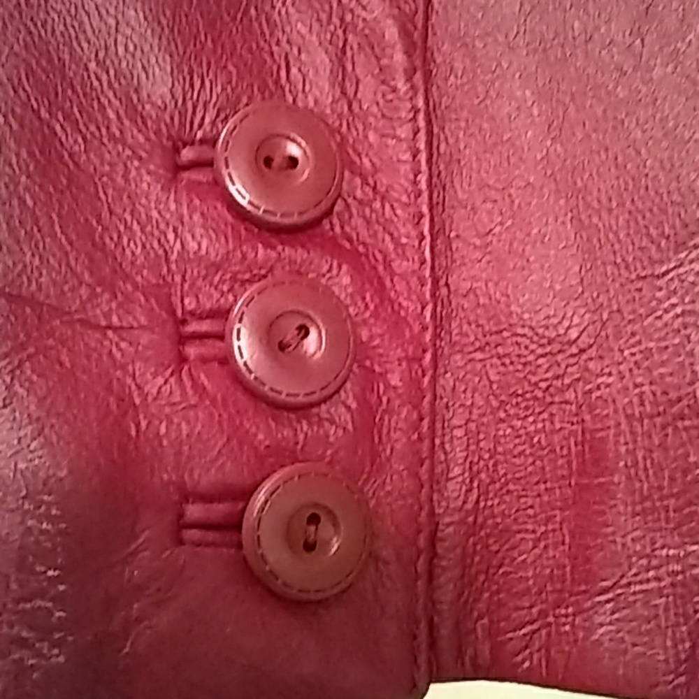 Leather Jacket - Picture 4 of 8